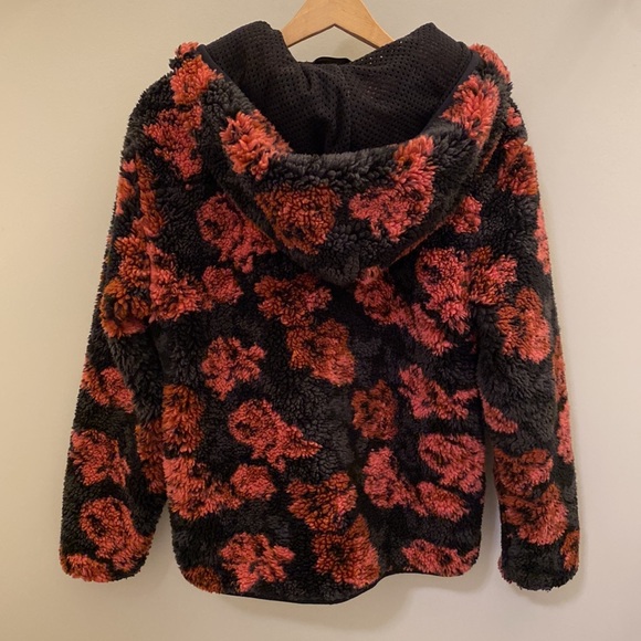 Aritiza TNA Sherpa Fleece Hoodie Jacket. Size XXS - Picture 3 of 6